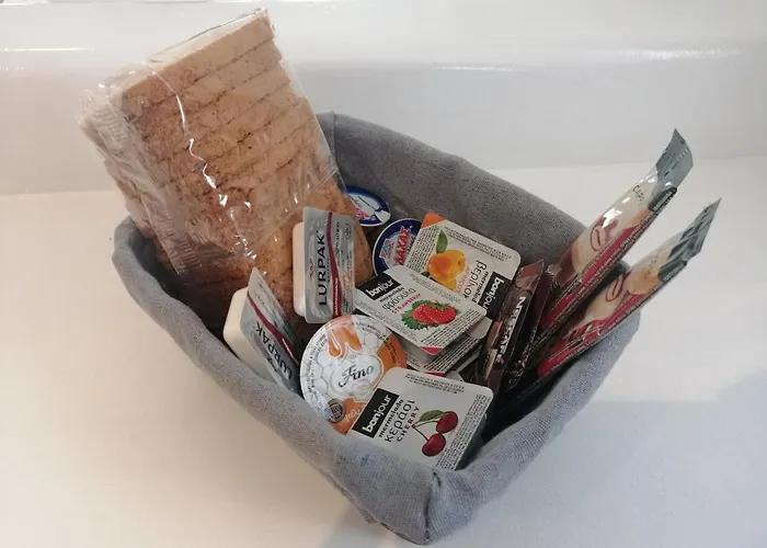 דירה Irini's B & W House With Jacuzzi *